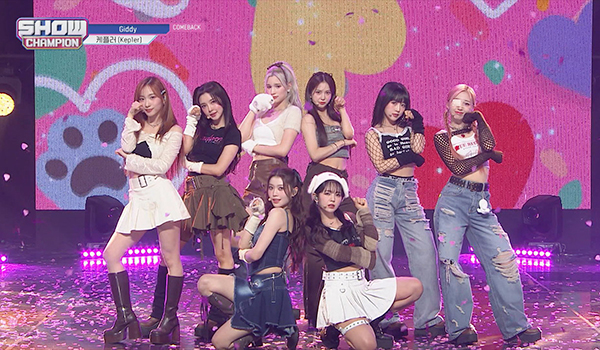 SHOW CHAMPION